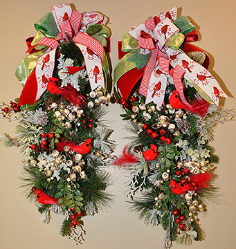 wreath #11 donated by Lin Wooten