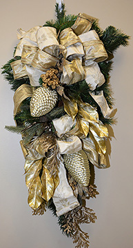 wreath #13 donated by Twenty-Two Fifty Interiors