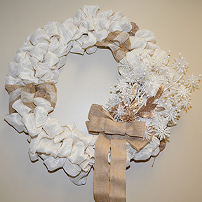 wreath #4 donated by Avni Shah Houston Pajama Program